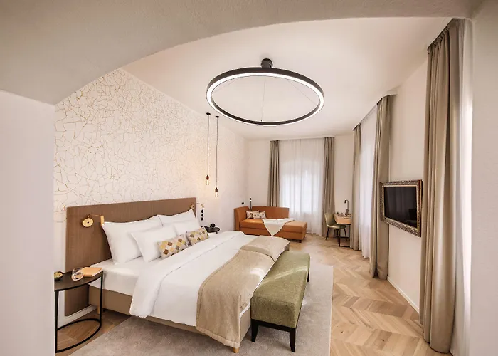 Oldinn Hotel